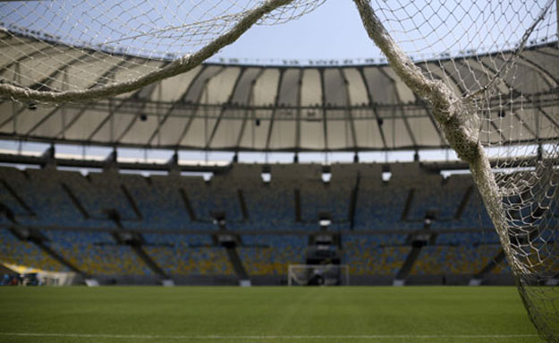 الفيفا تتفقد ملاعب كأس العالم 2014 - بالصور