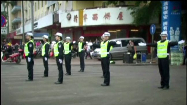 بالفيديو .. عندما ترقص نساء الشرطة في الصين
