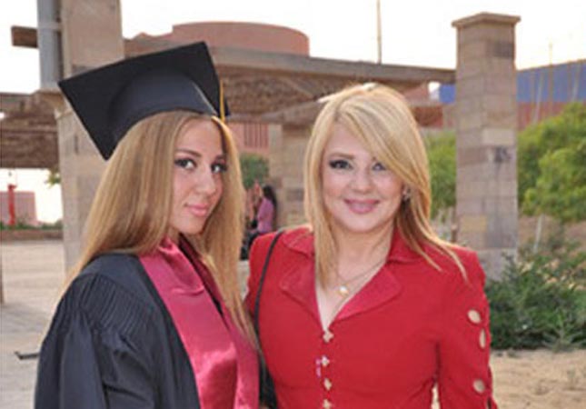 صور ابنة الفنانة ندي بسيوني 2014 , صور الممثلة المصرية ندي مع ابنتها 2014