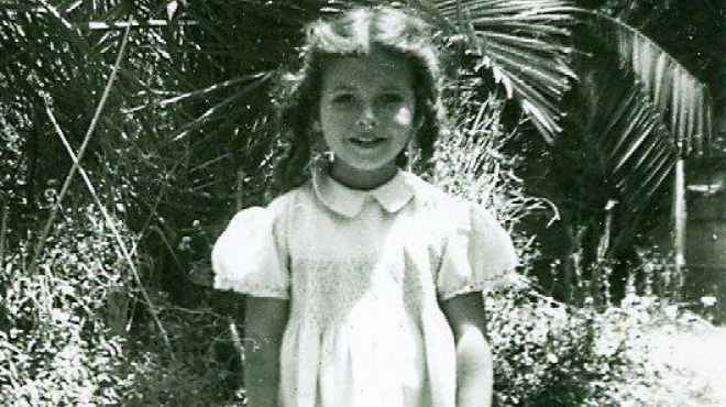 صور ميرفت امين وهي طفلة صغيرة عمرها 3 سنوات