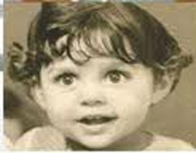 صورة هيفاء وهبي  وهي طفلة صغيرة