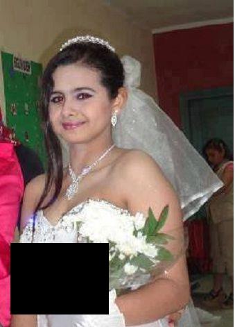 صور منة عرفة بفستان الزفاف 2013