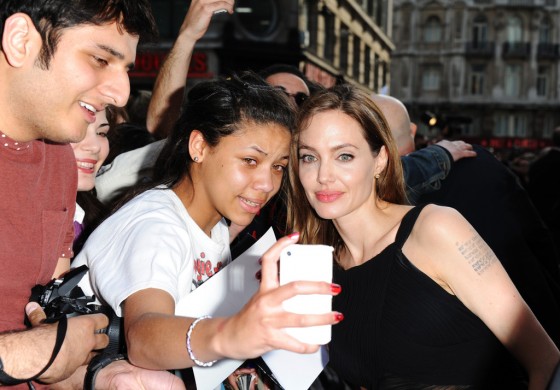 احدث صور النجمة انجلينا جولي 2014 - صور انجلينا جولي في لندن