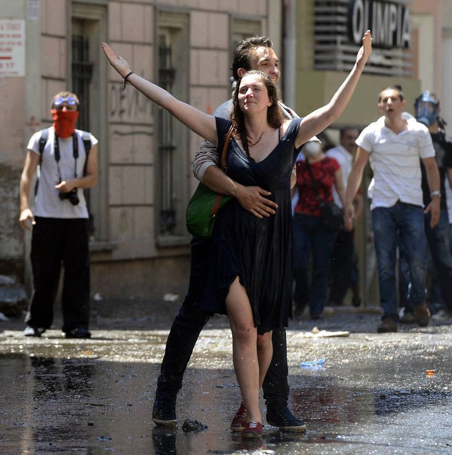 صور مضحكة عن مظاهرات تركيا 2013