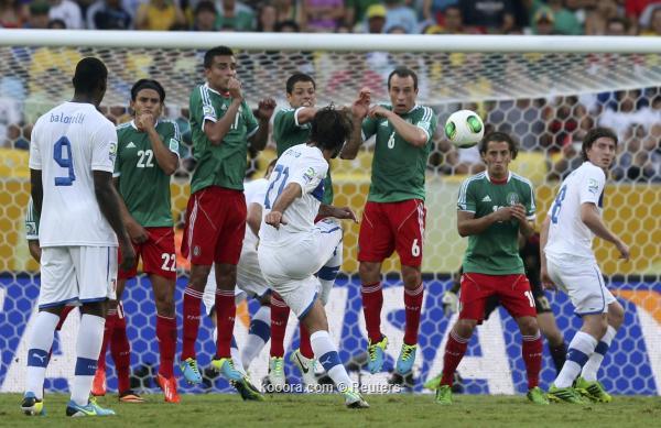 صور من مباراة المكسيك وايطاليا في كاس القارات 16/6/2013