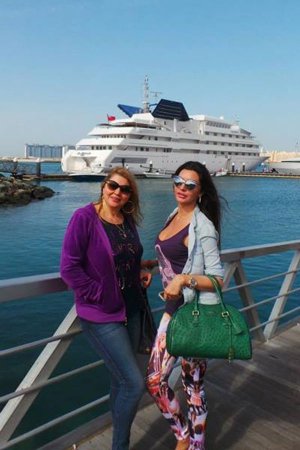 صور لاميتا فرنجية مع عائلتها على شواطىء دبي 2014 , أجدد صور صور لاميتا فرنجية 2015