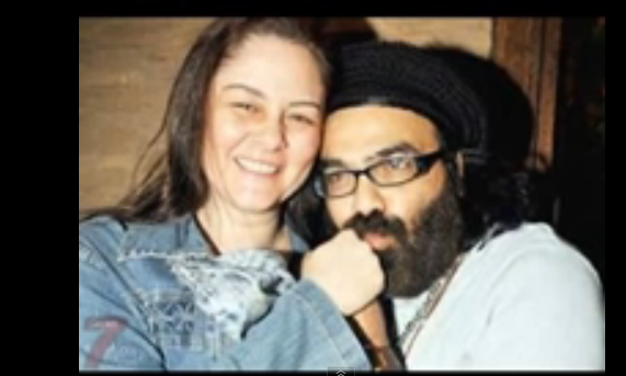 صور زوجة أبوالليف , صور أبوالليف مع زوجته 2014