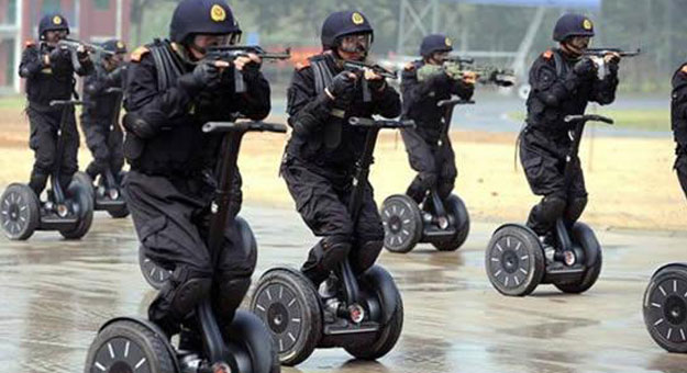 بالصور دراجات كهربائية لقوات الشرطة في الصين ,, شاهدها