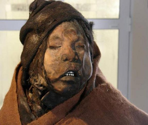 بالصور العثور على جثة فتاة عمرها 500 سنة لم تتحلل