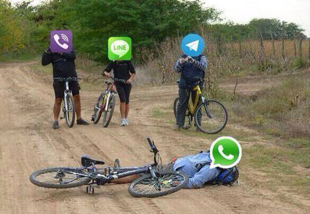 صور تعليقات مضحكة عن توقف تطبيق الواتس اب Whatsapp , صور قفشات وكوميكس مضحكة عن توقف الواتساب اليوم 2014