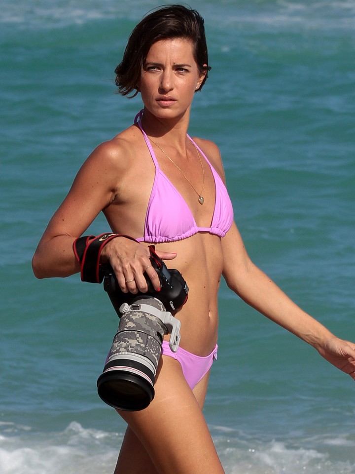 صور لوجان فازيو بالبيكيني في شاطئ ميامي 2014