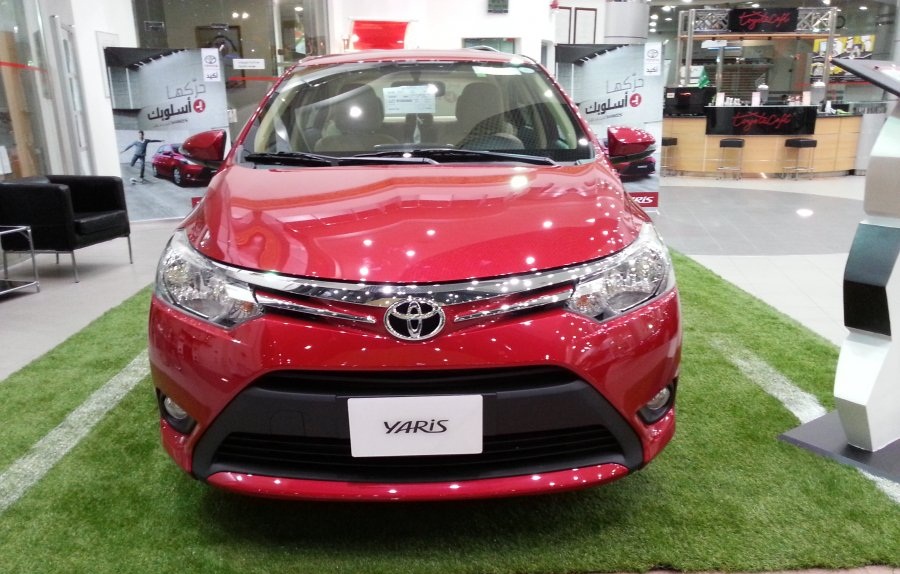 صور ومواصفات سيارة تويوتا يارس 2014 Toyota Yaris S
