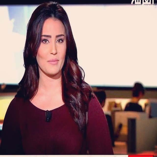 صور دعاء المغازي مذيعة قناة العربية 2014 , صور الاعلامية دعاء المغازي 2015
