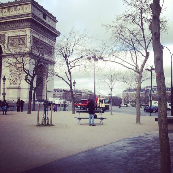 صور نانسي عجرم في باريس لحضور عرض ازياء إيلي صعب 2014