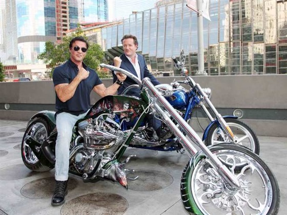 صور الدراجات النارية التي يقودها مشاهير ونجوم هوليوود 2014