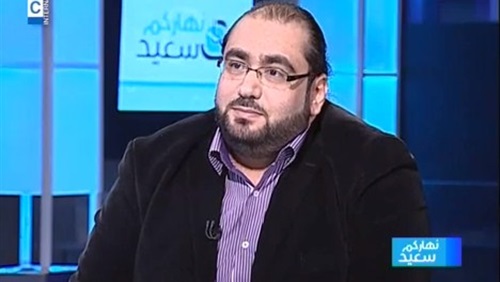 بالفيدية المذيعة ديما صادق تسخر من النظام اللبناني على قناة lbc