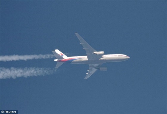 بالصور أدلة جديدة تثبت ان الطائرة الماليزية تم اختطافها 2014