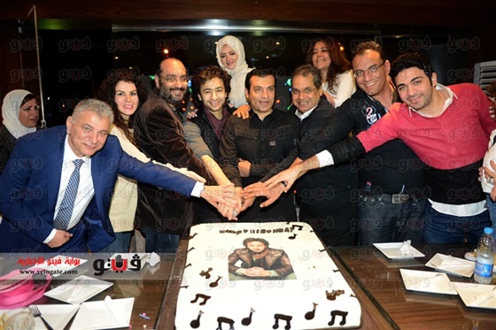 صور حمادة هلال وهو يحتفل بعيد ميلاده الـ 34