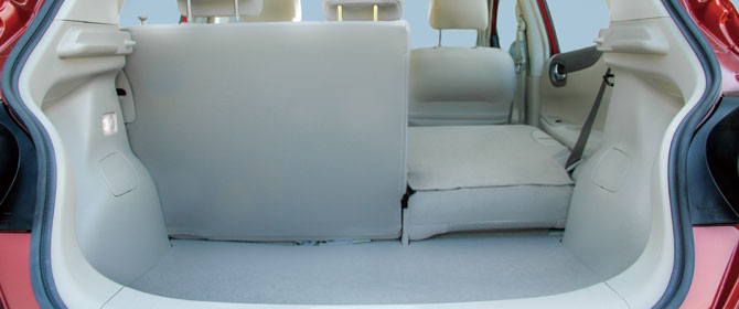 صور ومواصفات سيارة نيسان تيدا 2014 الشكل الجديد