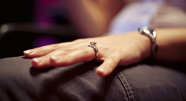 من هو أول من استخدم خاتم الزواج