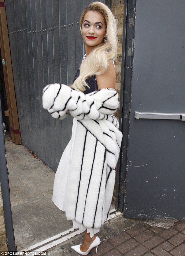 صور المغنية ريتا أورا 2014 , اجدد صور ريتا أورا 2015 Rita Ora