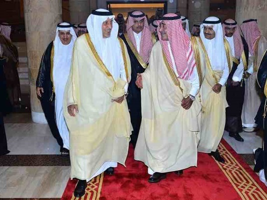 صور مبايعة الأمير مقرن بن عبدالعزيز في قصر الحكم بالرياض 1435