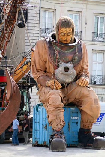 صور تماثيل ميكانيكية عجيبة في جزيرة نانت الفرنسية