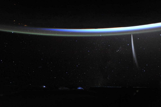 صور كوكب الارض من الفضاء الخارجي من وكالة ناسا 2014