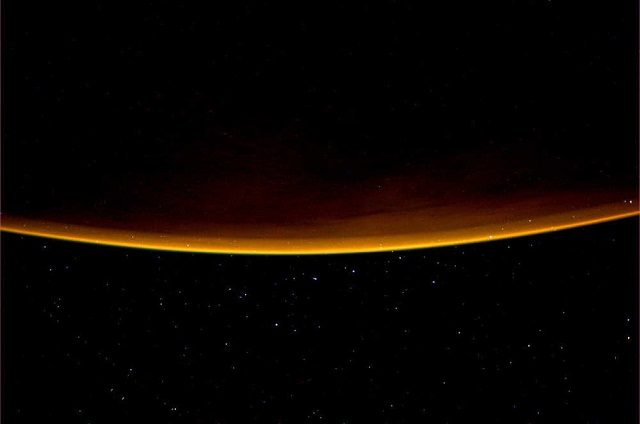 صور كوكب الارض من الفضاء الخارجي من وكالة ناسا 2014