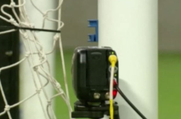 كاميرات تكنولوجية لمراقبة خط المرمى فى كأس العالم 2014 بالبرزايل صور وفيديو