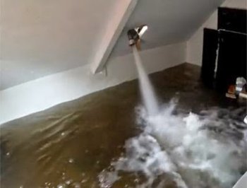 بالفيديو هدم منزل باستخدام الماء فقط ، هل تصدق !!!
