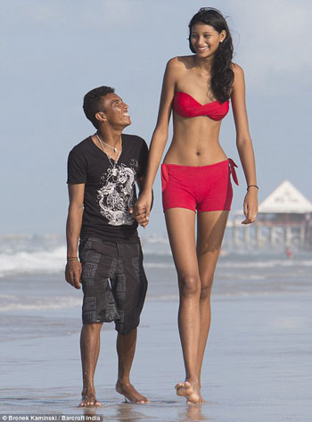 صور أطول بنت فى العالم من البرازيل عمرها 14 سنة