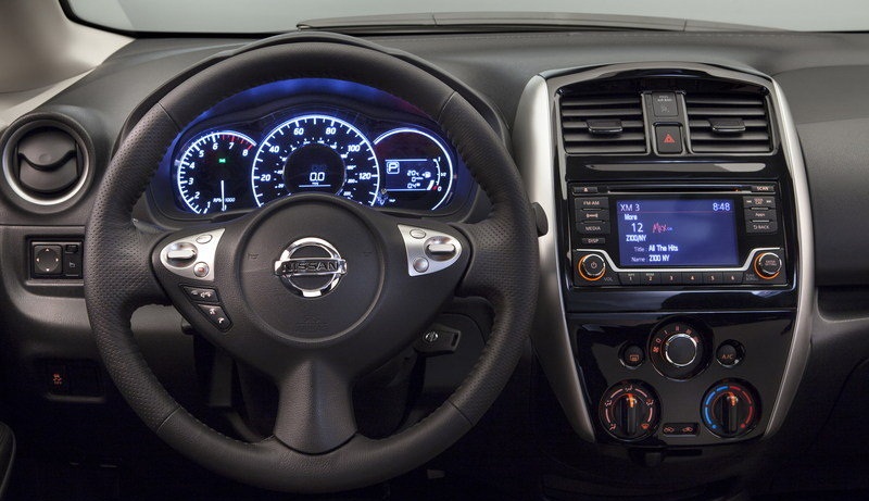 صور سيارة نيسان فيرسا نوت اس ار 2015 من الداخل والخارج ، Nissan Versa Note SR 2015
