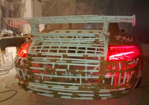 بالصور شاب نمساوي صنع سيارة بورش 911 بنفسه