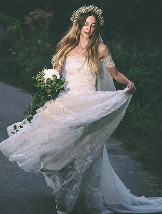 صور أجمل فساتين زفاف ماركات عالمية 2014 ، أحلى كولكشن فساتين للعروس لصيف 2014