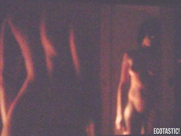 صور سكارليت جوهانسون وهي عارية في فيلم Under the Skin