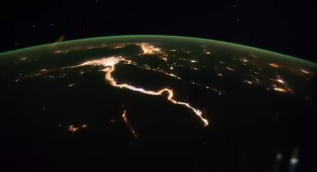 بالفيديو شاهد شكل الأرض من الفضاء الخارجى