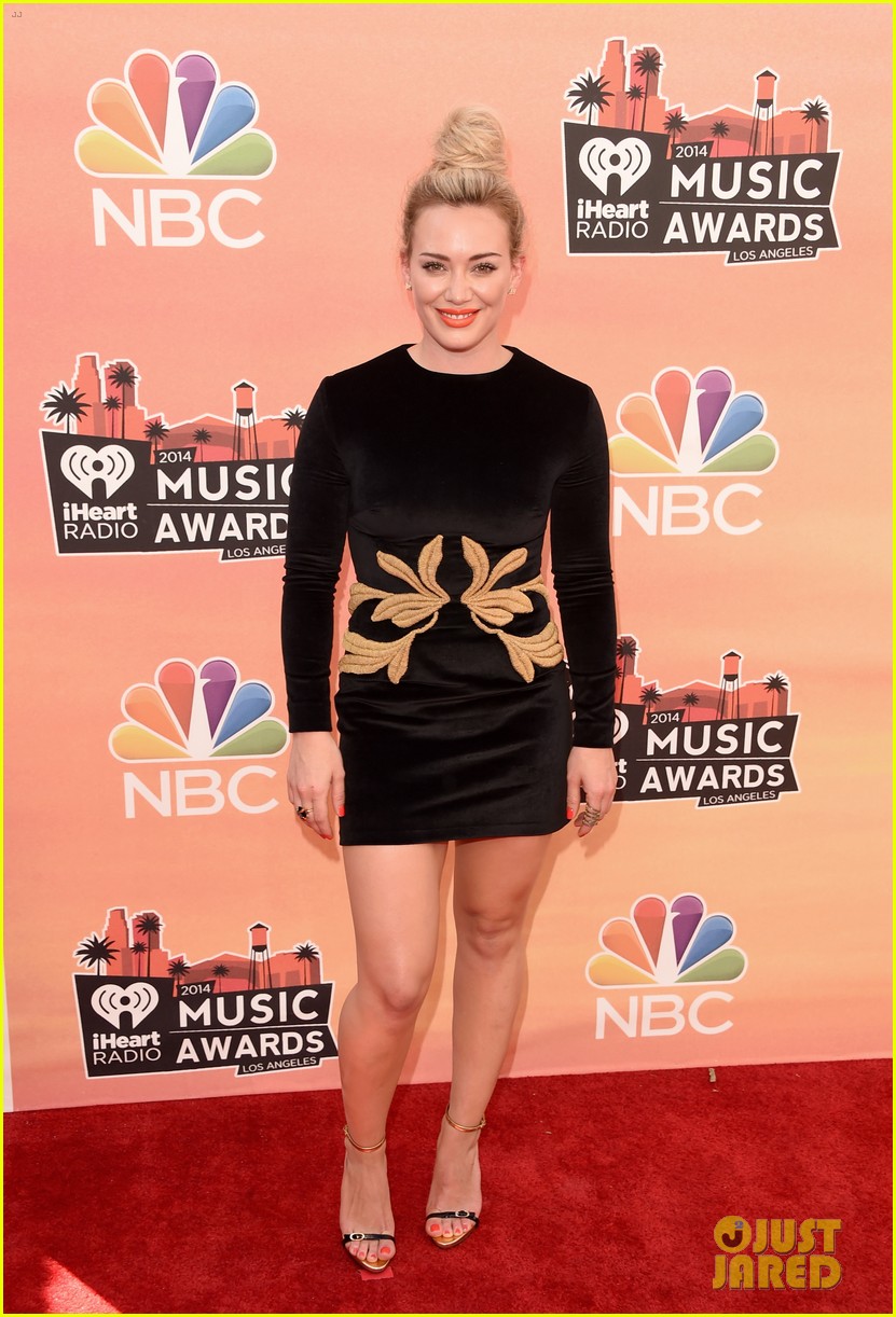صور هيلاري داف في حفل توزيع جوائز 2014 iHeartRadio Music Awards