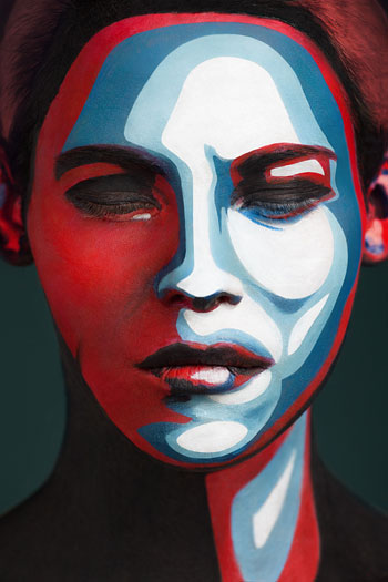 بالصور فنانة روسية تحول الوجوه البشرية الى لوحات 3d