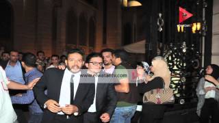 بالفيديو عمرو دياب في عزاء والد محمد حماقي