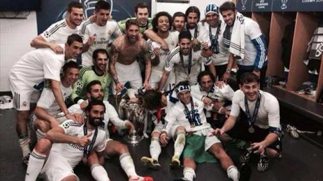 صور احتفال لاعبي ريال مدريد في غرفة الملابس بعد الفوز بلقب دوري أبطال أوروبا 2014
