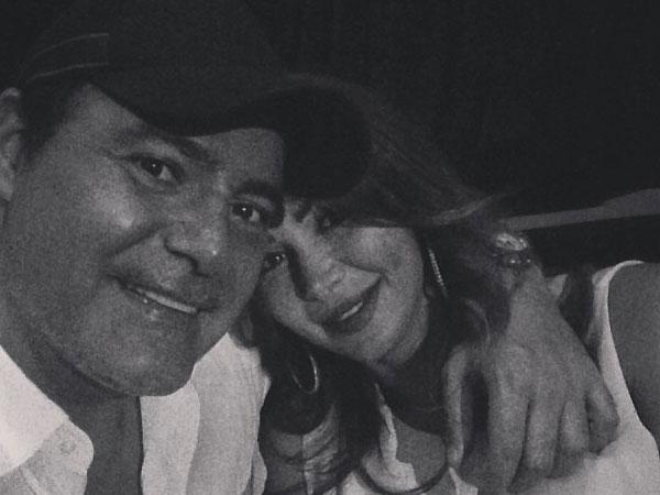 صورة selfie رومانسية تجمع عاصي الحلاني مع زوجته كوليت بولس