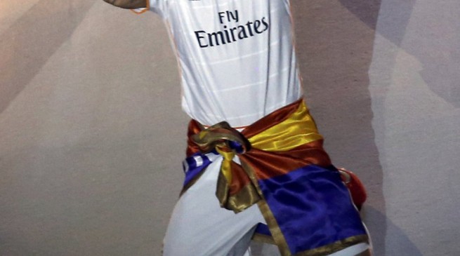 صور احتفال لاعبي ريال مدريد مع الجماهير بملعب سنتياجو برنابيو 2014