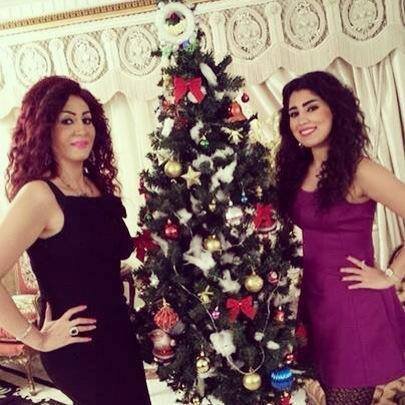 صور وفاء عامر وهي تحتفل بعيد ميلادها بحضور اختها أيتن عامر 2014