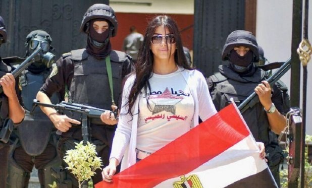 بالصور الفنانة العراقية كلوديا حنا تدعم السيسي في الانتخابات المصرية 2014