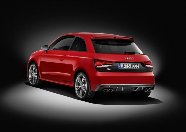 صور ومواصفات وسعر سيارة اودي اس 1 – 2015 Audi S1