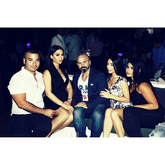 صور قمر وهي تحتفل بعيد ميلادها مع أصدقائها في لبنان 2014