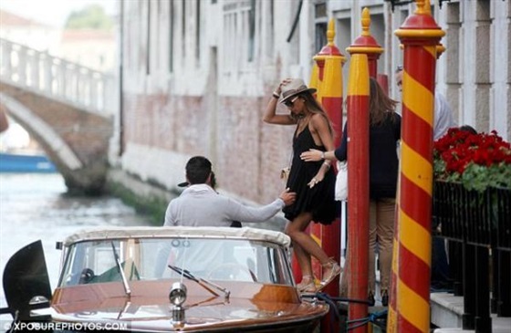 صور نيكول شيرزينجر مع حبيبها في مدينة البندقية 2014