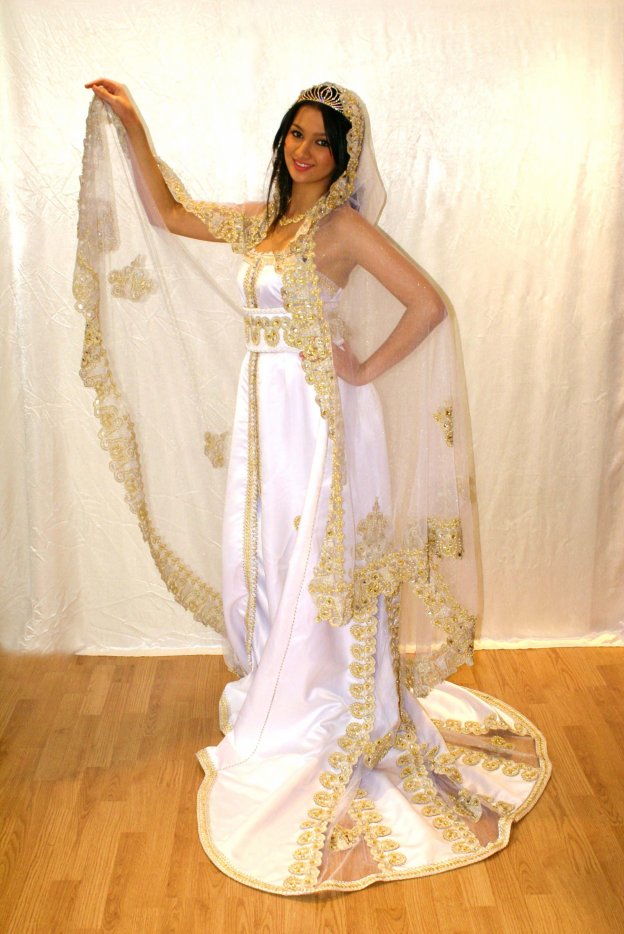 قفاطين مغربية للعروس 2014 , فساتين عرايس على شكل قفاطين مغربية 2014