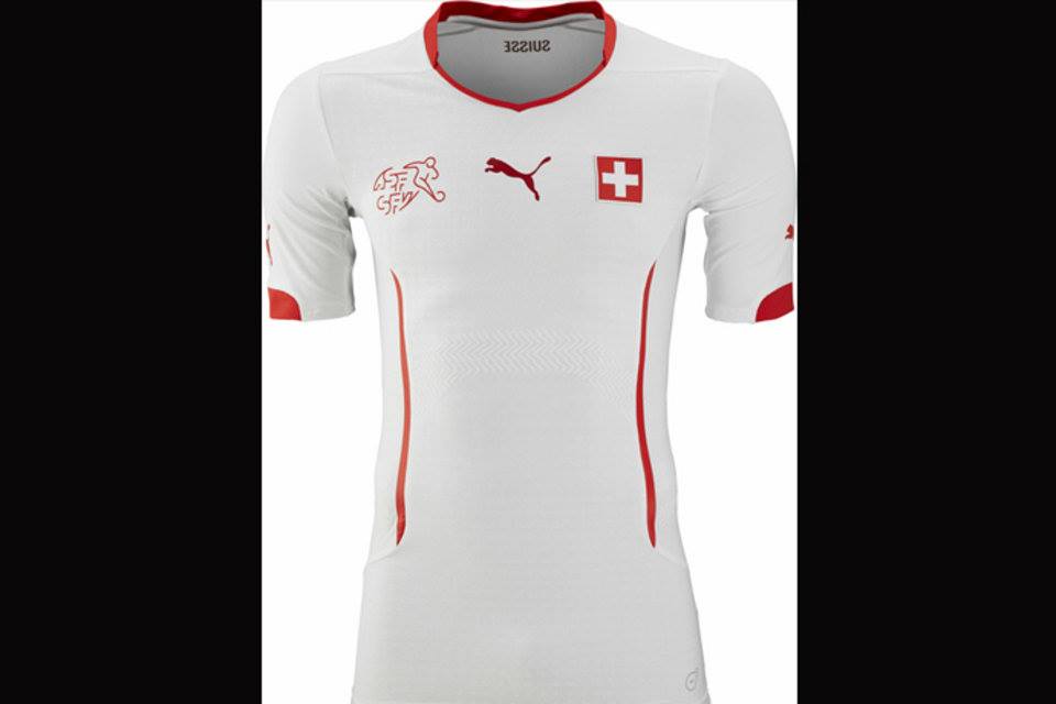 صور قميص منتخب سويسرا في كأس العالم 2014 , صور تي شيرت المنتخب السويسري كأس العالم 2014